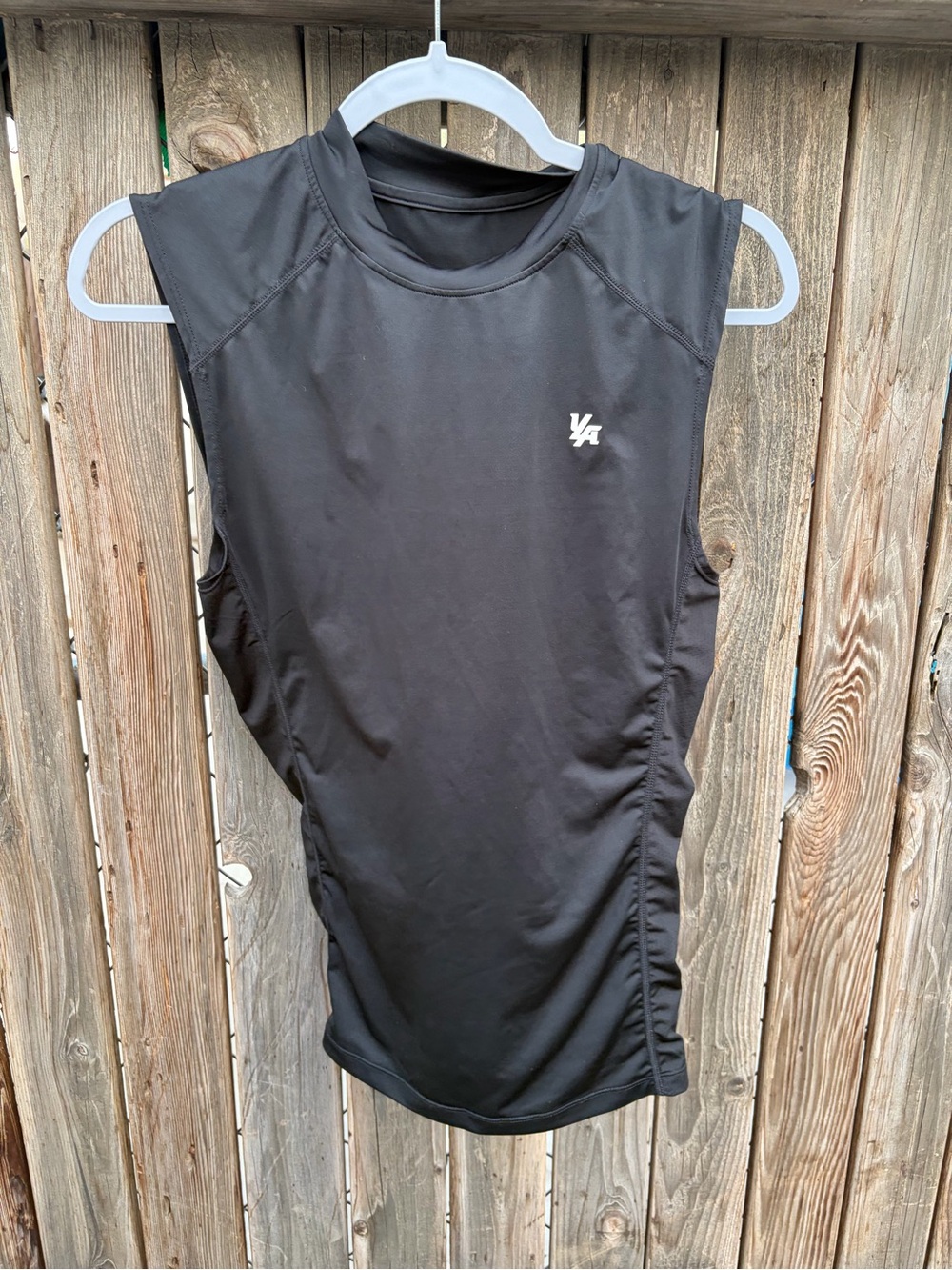 YOUNGLA Black Sleeveless Athletic Muscle Tank  Women’s Size M